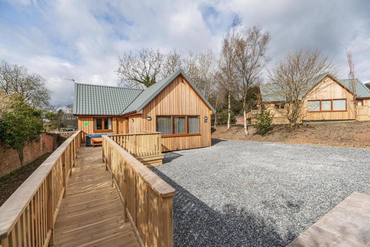Osprey Lodge 1 With Hot Tub Newton Stewart Dış mekan fotoğraf