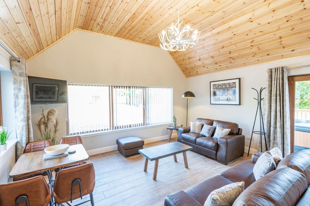 Osprey Lodge 1 With Hot Tub Newton Stewart Dış mekan fotoğraf