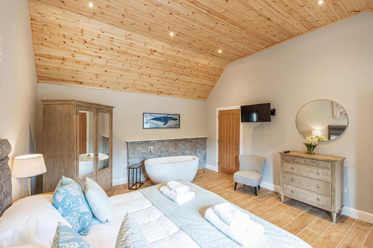Osprey Lodge 1 With Hot Tub Newton Stewart Dış mekan fotoğraf