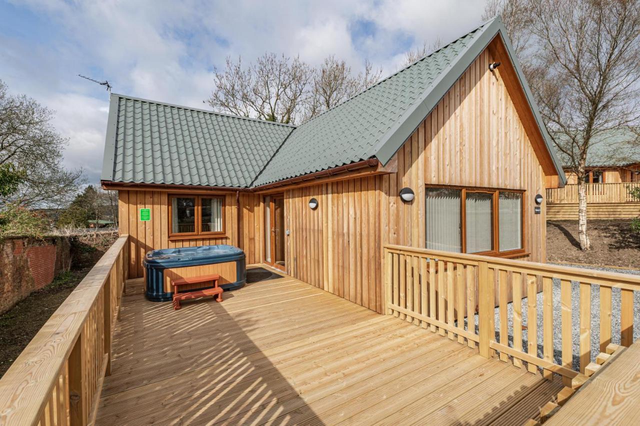 Osprey Lodge 1 With Hot Tub Newton Stewart Dış mekan fotoğraf