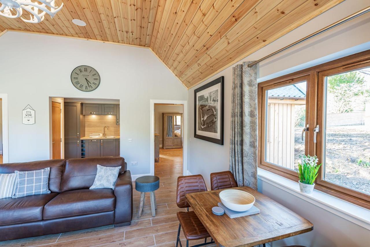 Osprey Lodge 1 With Hot Tub Newton Stewart Dış mekan fotoğraf