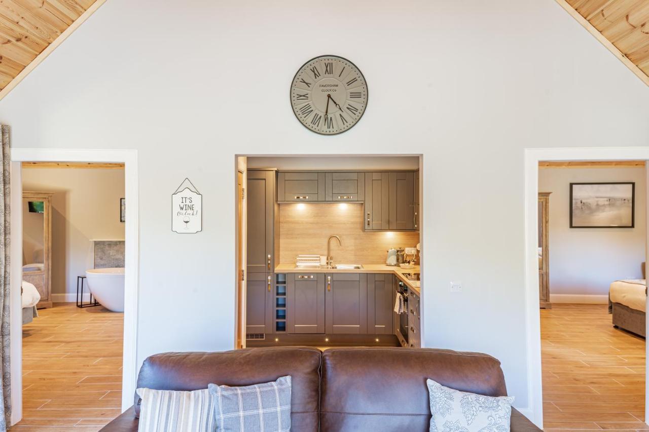 Osprey Lodge 1 With Hot Tub Newton Stewart Dış mekan fotoğraf